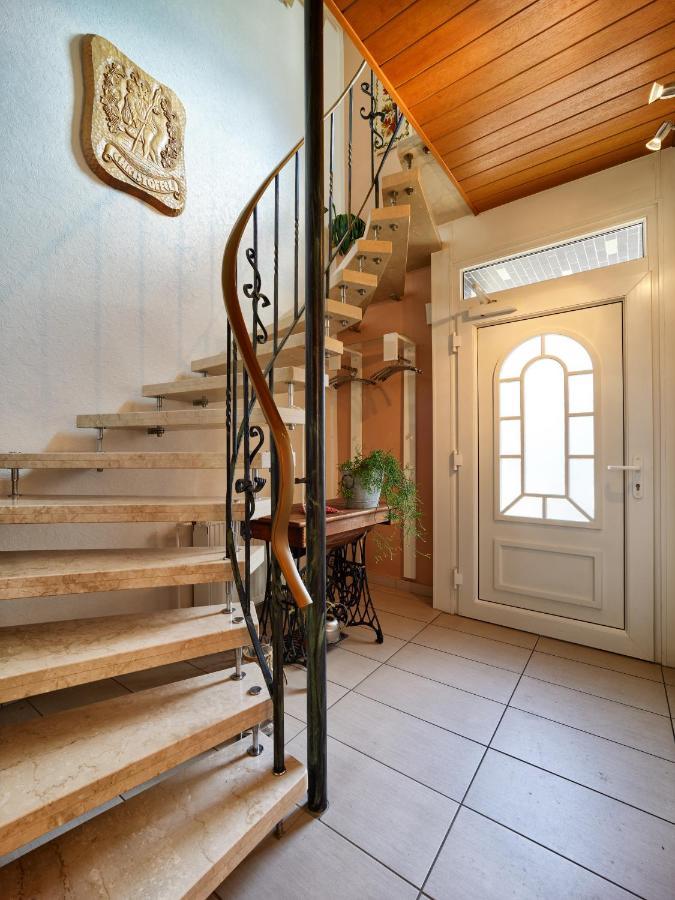 Weingut Christoffel Apartment Kovenig Ngoại thất bức ảnh